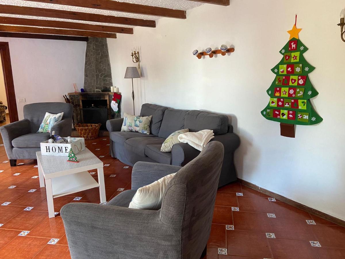 Galguen Paradise In The Island Of Stars. Villa. *