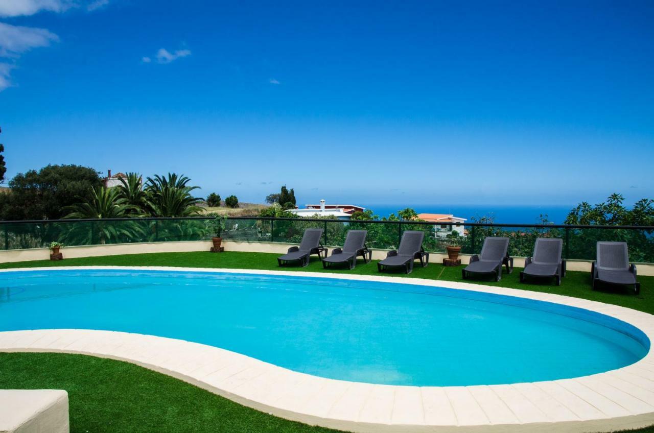 Galguen Paradise In The Island Of Stars. Villa. Villa